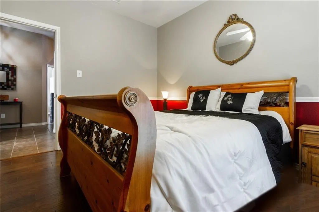7813 Loma Alta Trail