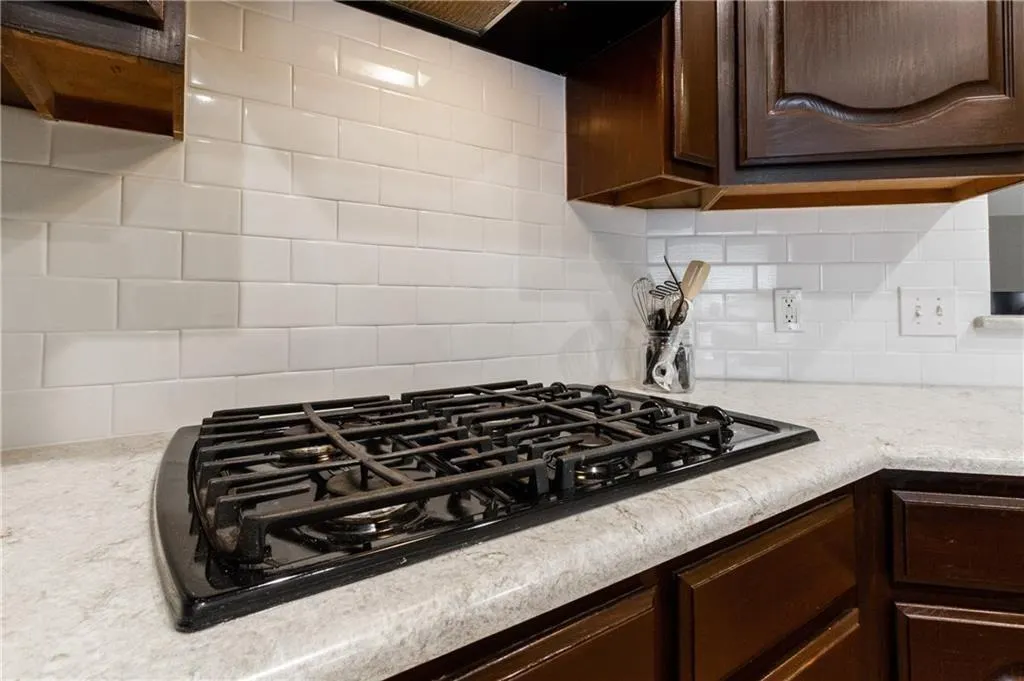 7813 Loma Alta Trail
