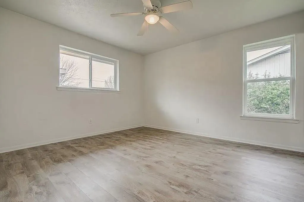 12805 Pandora Drive