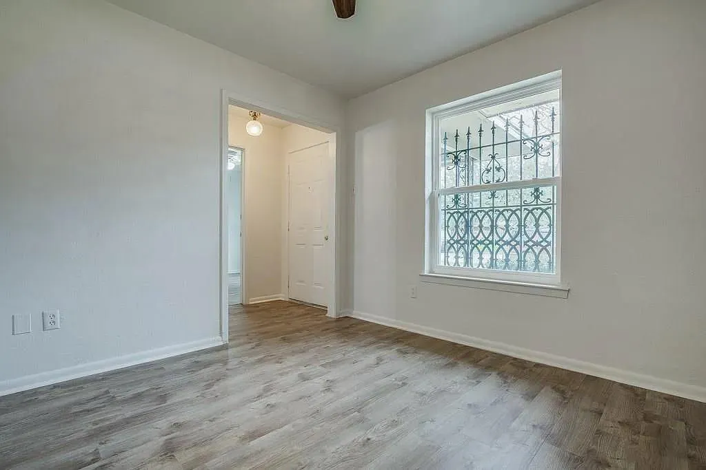 12805 Pandora Drive