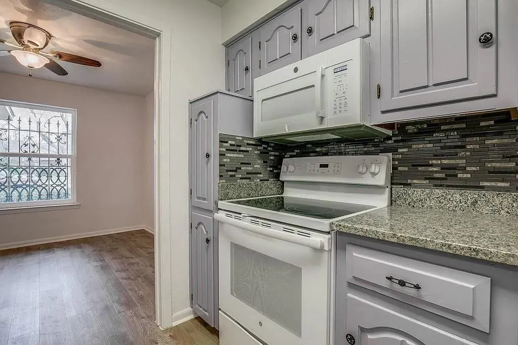 12805 Pandora Drive