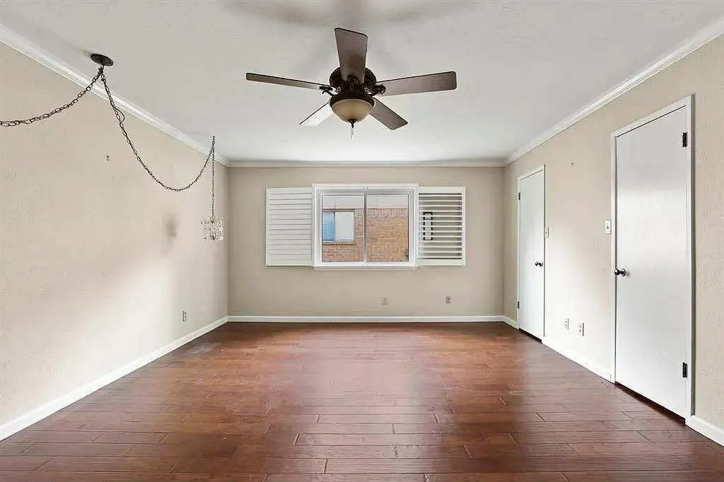 4653 Ringgold Lane