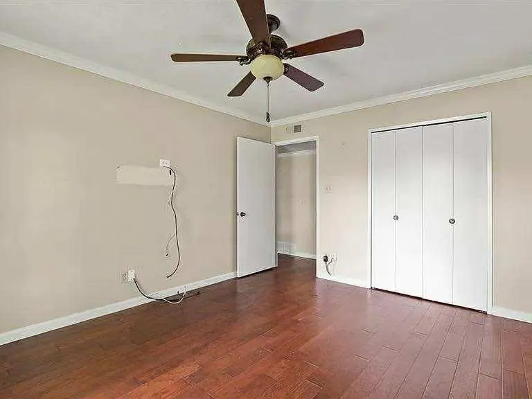 4653 Ringgold Lane