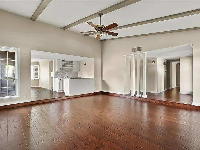 4653 Ringgold Lane