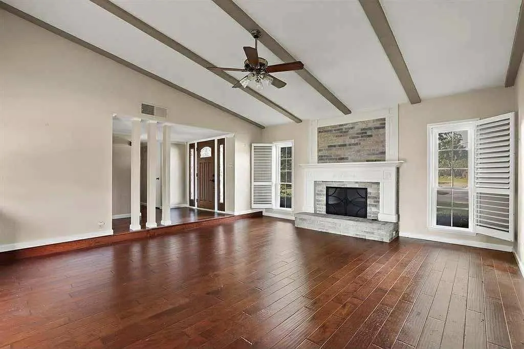 4653 Ringgold Lane