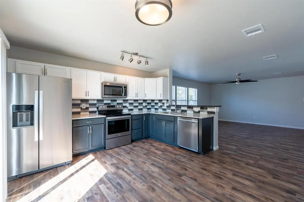 1705 Willow Way