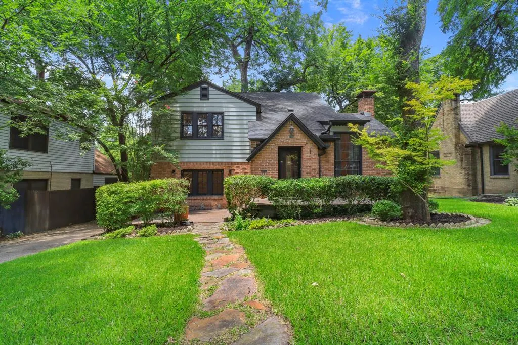 307 Circle Drive