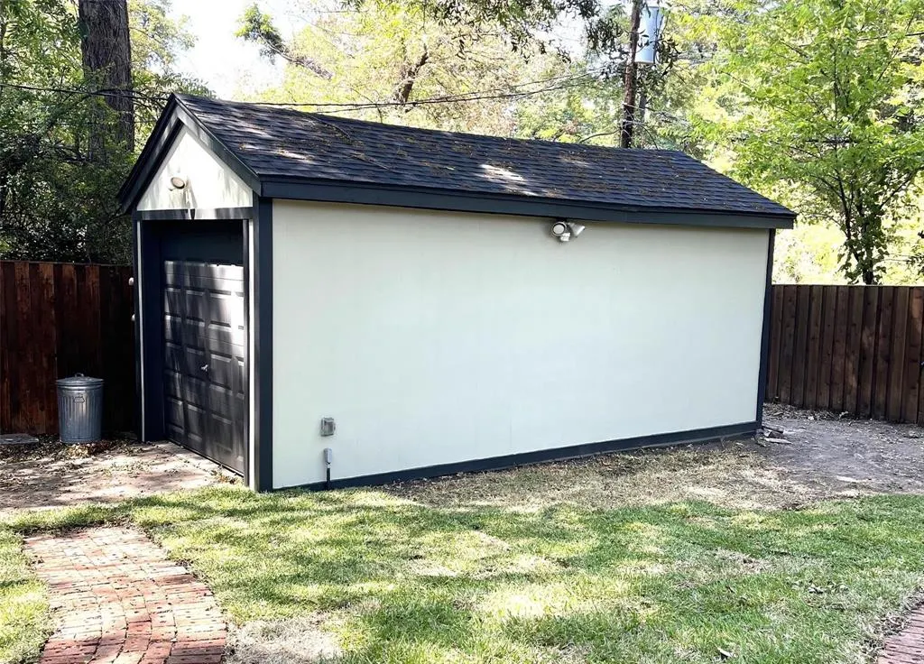 307 Circle Drive