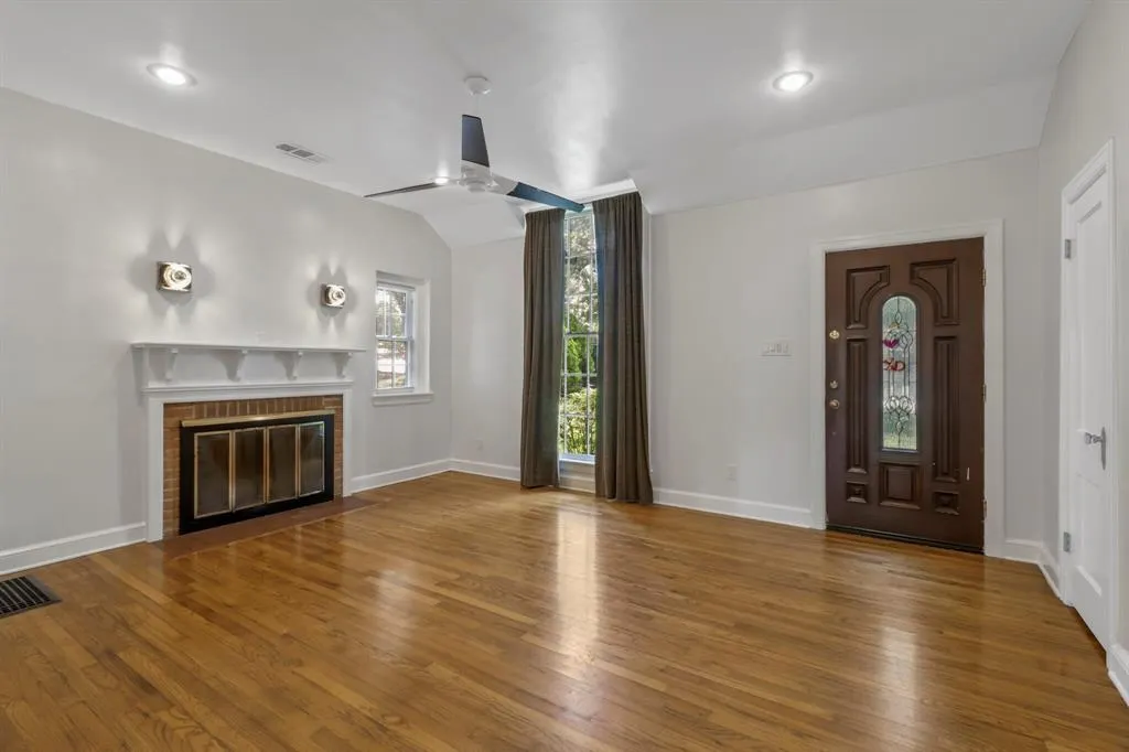 307 Circle Drive
