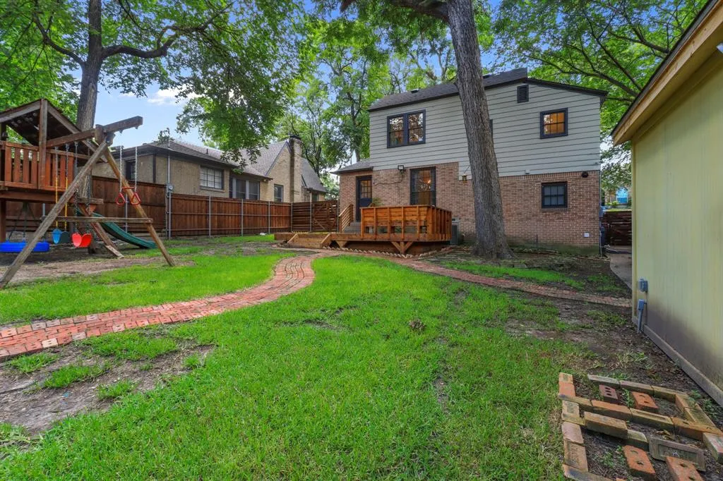 307 Circle Drive