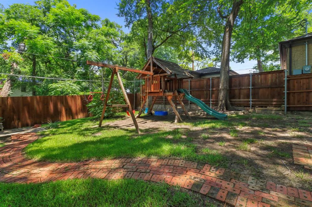 307 Circle Drive