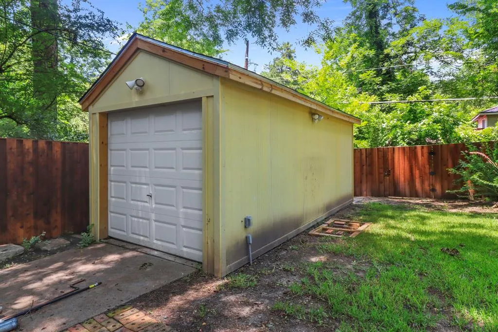 307 Circle Drive