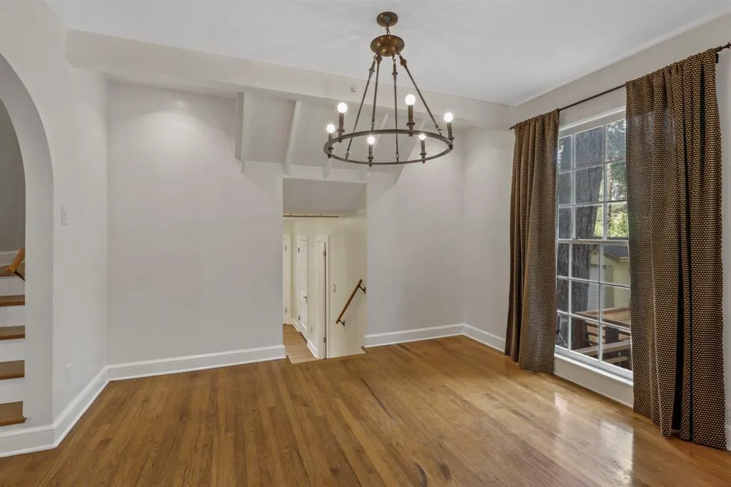 307 Circle Drive