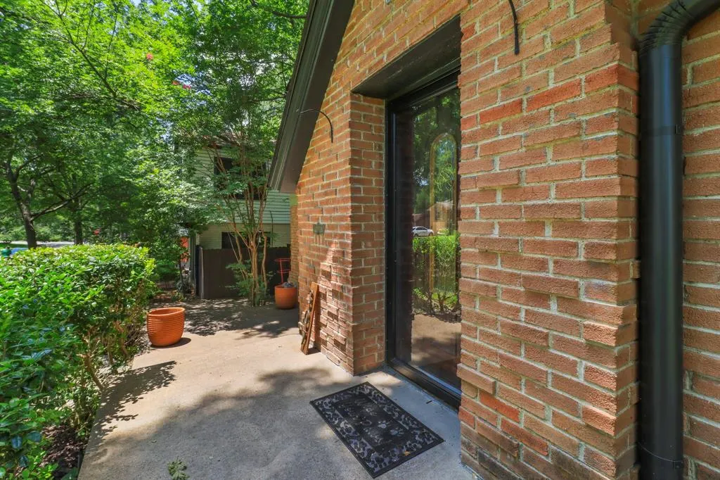 307 Circle Drive