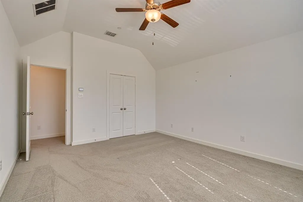 2725 Splendor Drive