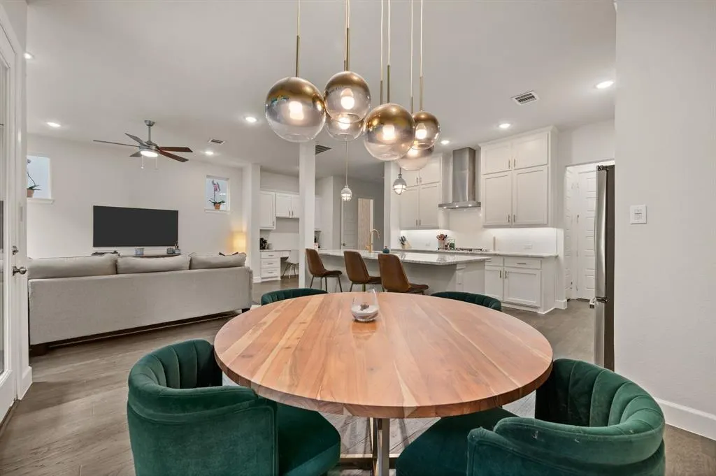 8010 Emerald Rock Drive