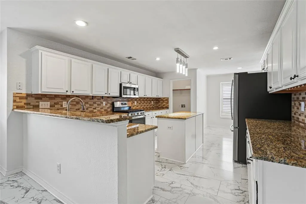 4817 Carolwood Drive
