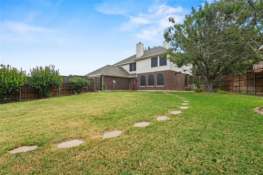 4817 Carolwood Drive