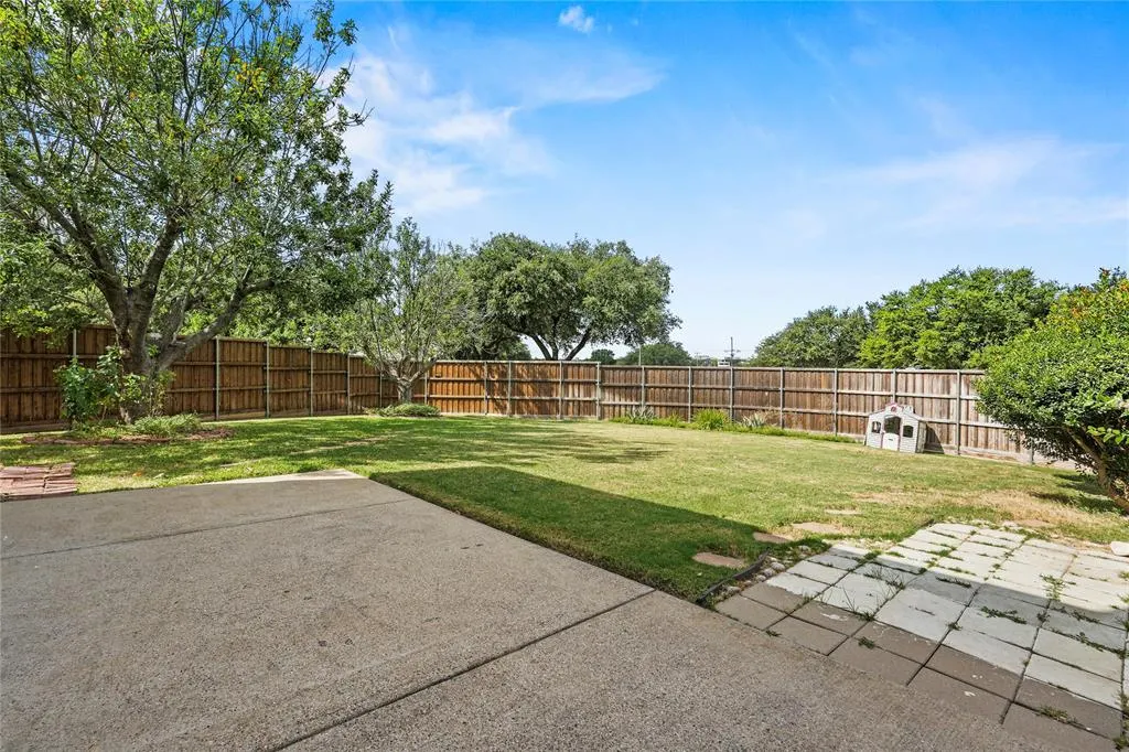 4817 Carolwood Drive