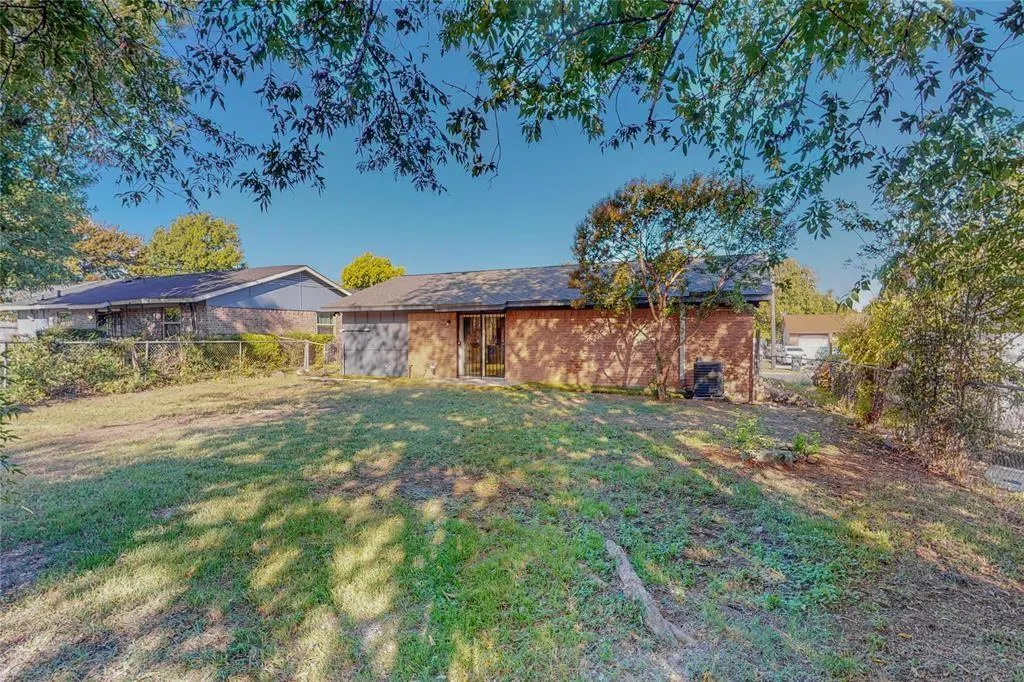 3524 Pacesetter Drive