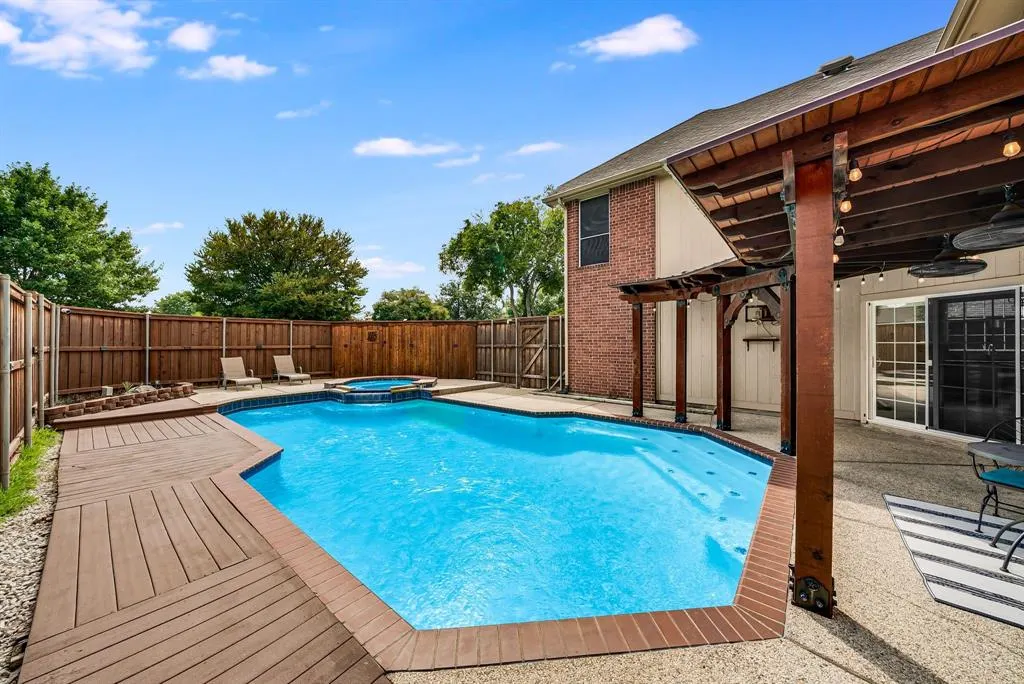 10613 Nashville Drive