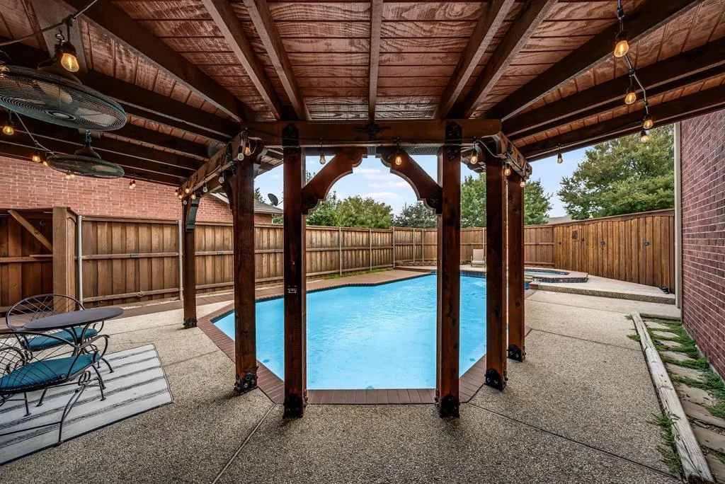 10613 Nashville Drive