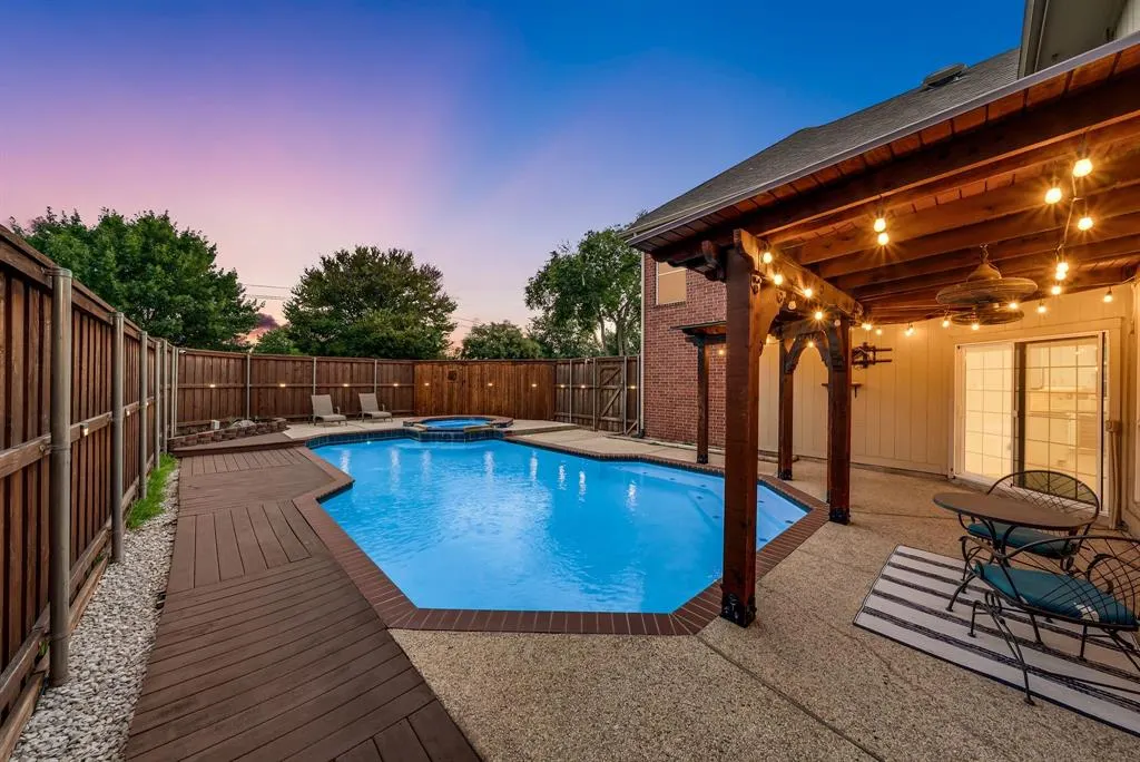 10613 Nashville Drive