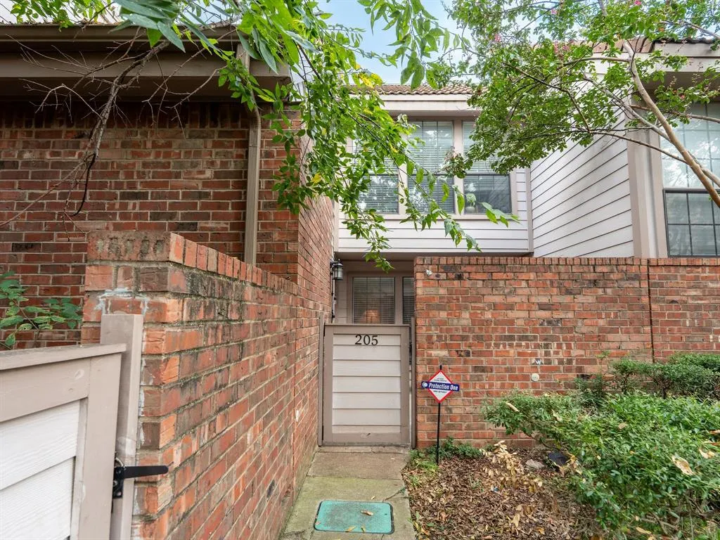 18240 Midway Road, #205
