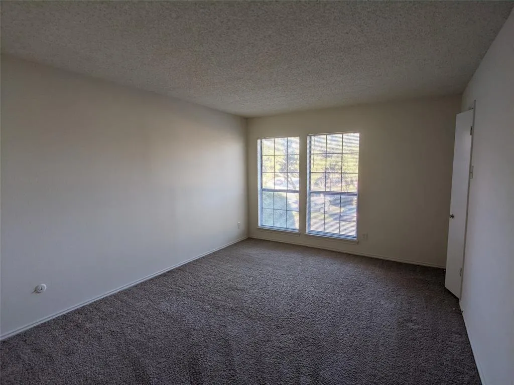 15151 Berry Trail, #908