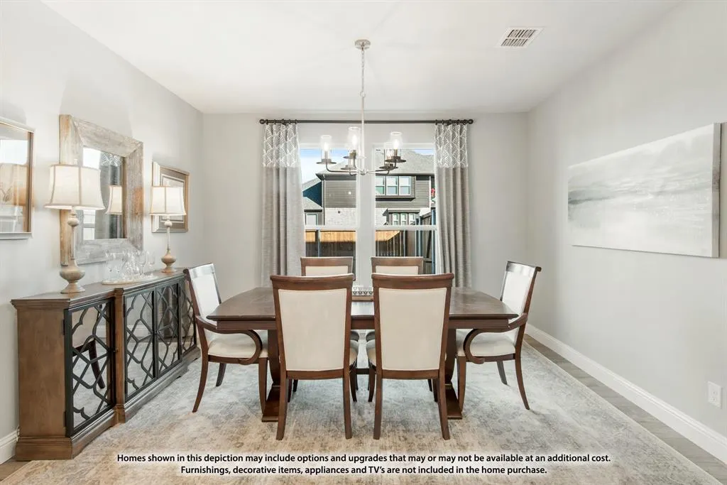 905 Greenleaf Court