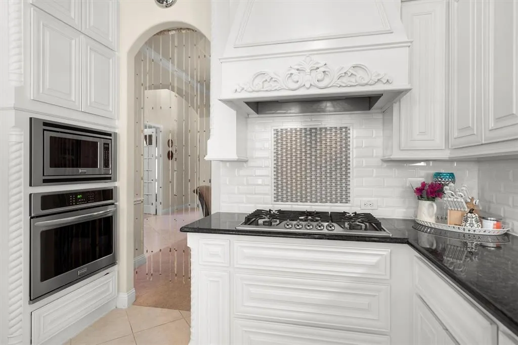 10296 Casabella Drive