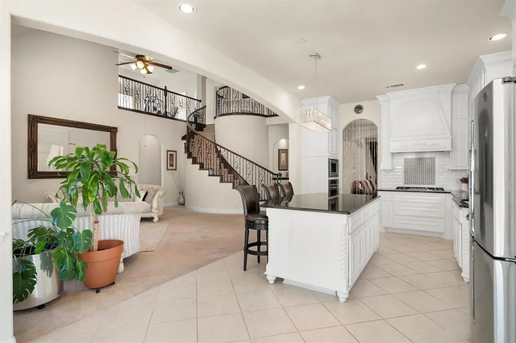 10296 Casabella Drive