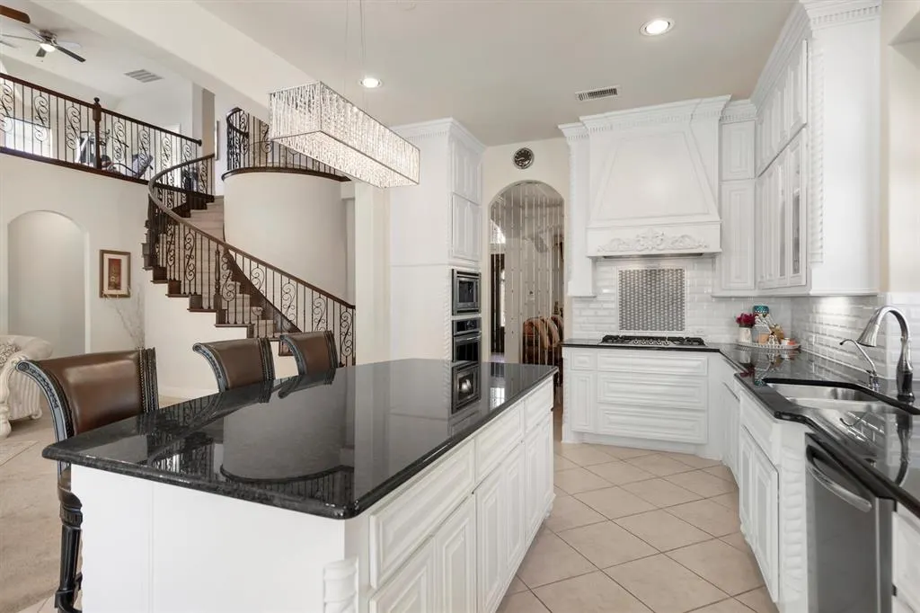 10296 Casabella Drive
