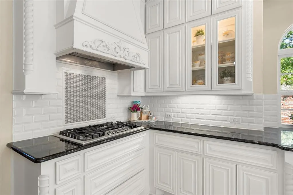 10296 Casabella Drive