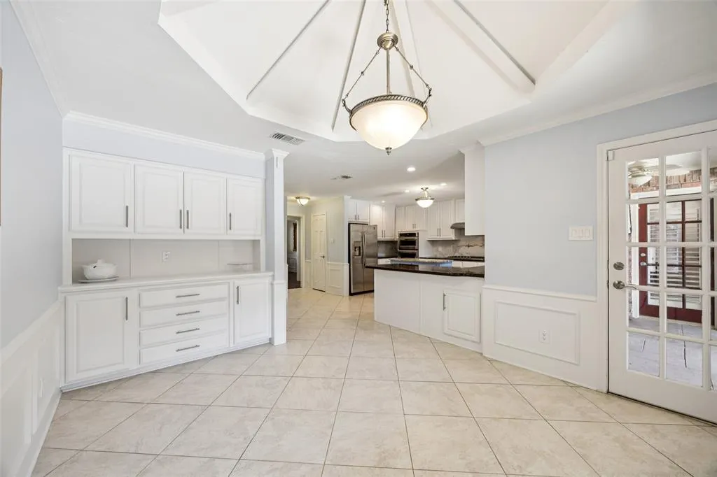 3812 Portsmouth Circle
