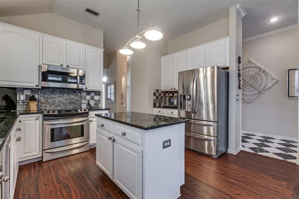 5927 Willow Wood Lane