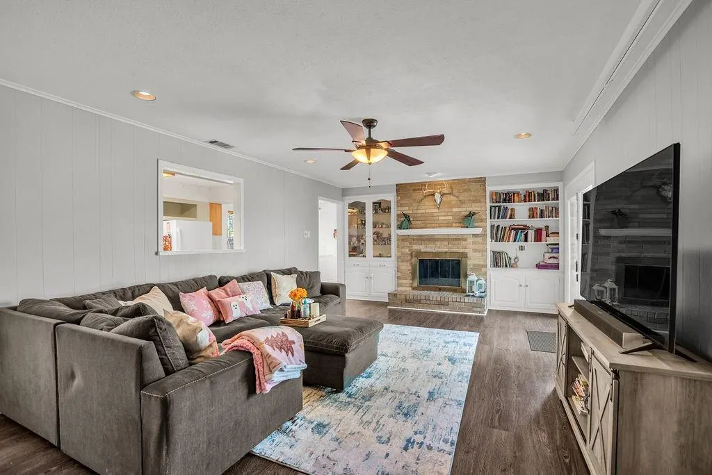 407 Fairview Drive