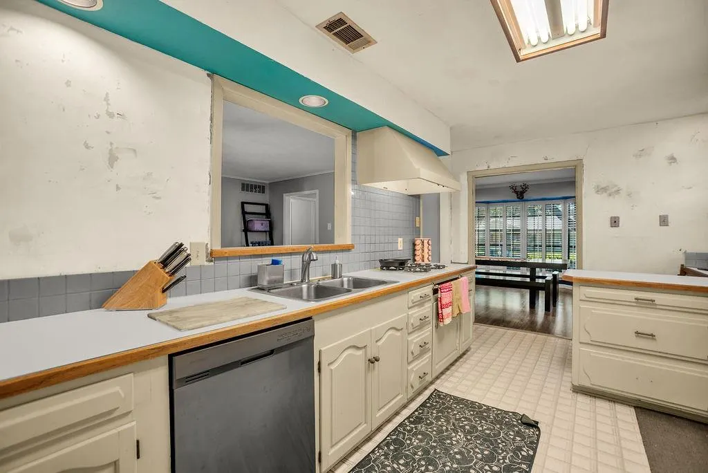 407 Fairview Drive