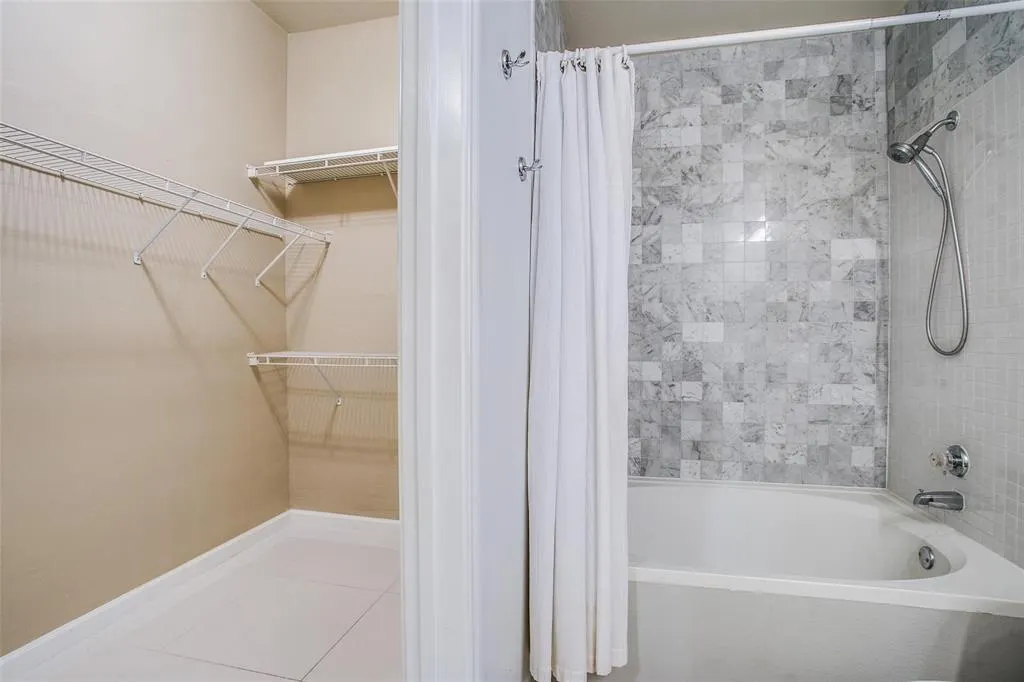 3225 Turtle Creek Boulevard, #1148