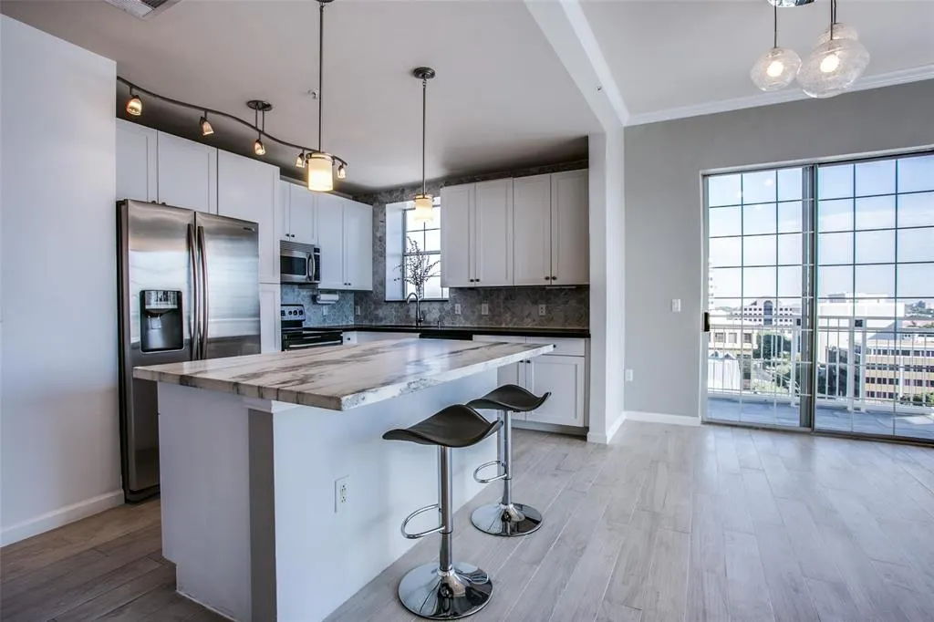 3225 Turtle Creek Boulevard, #1148