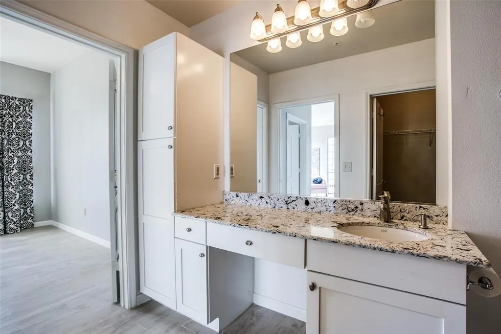 3225 Turtle Creek Boulevard, #1148