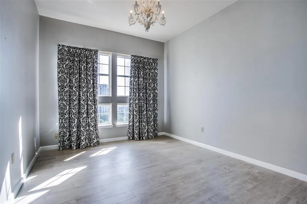 3225 Turtle Creek Boulevard, #1148
