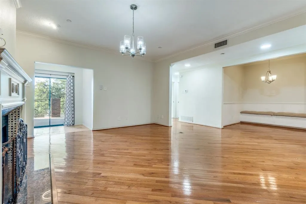 8610 Turtle Creek Boulevard, #104