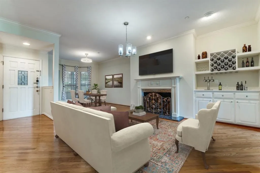 8610 Turtle Creek Boulevard, #104