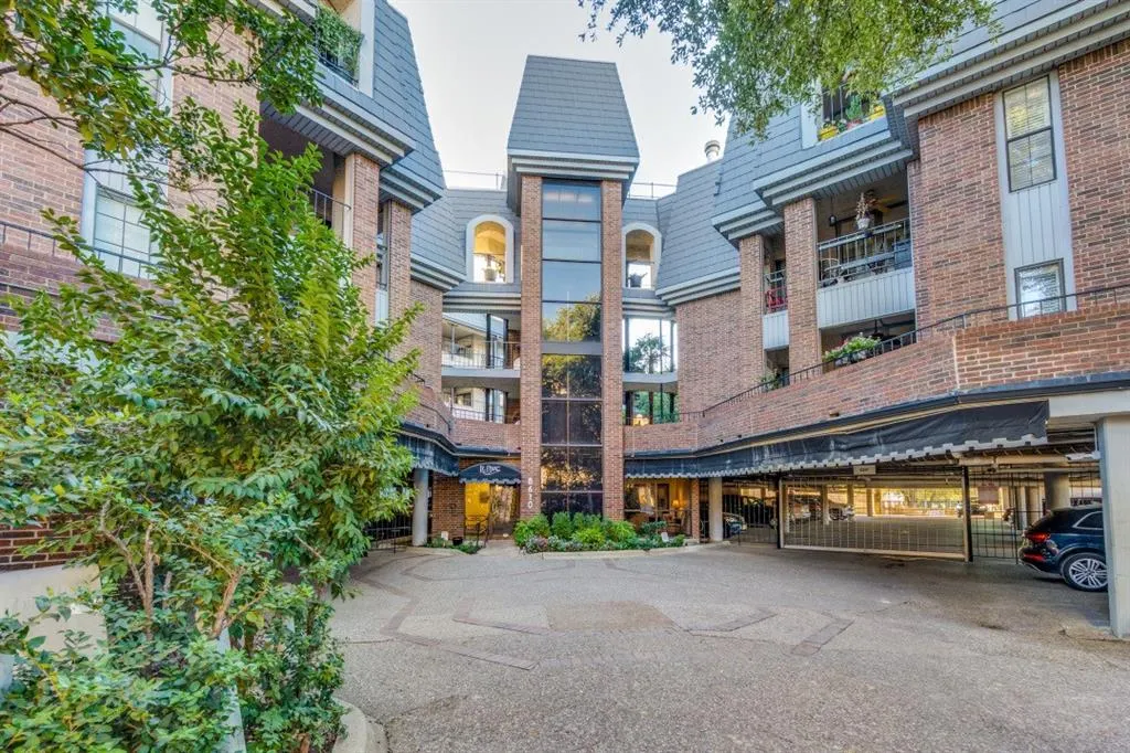 8610 Turtle Creek Boulevard, #104