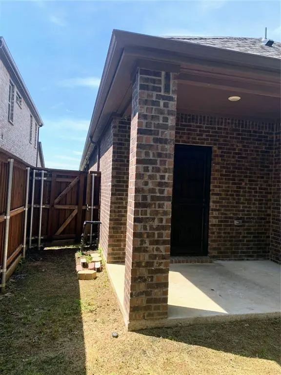 2233 Obsidian Drive