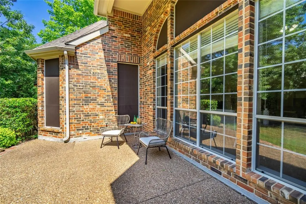 7900 Linksview Drive