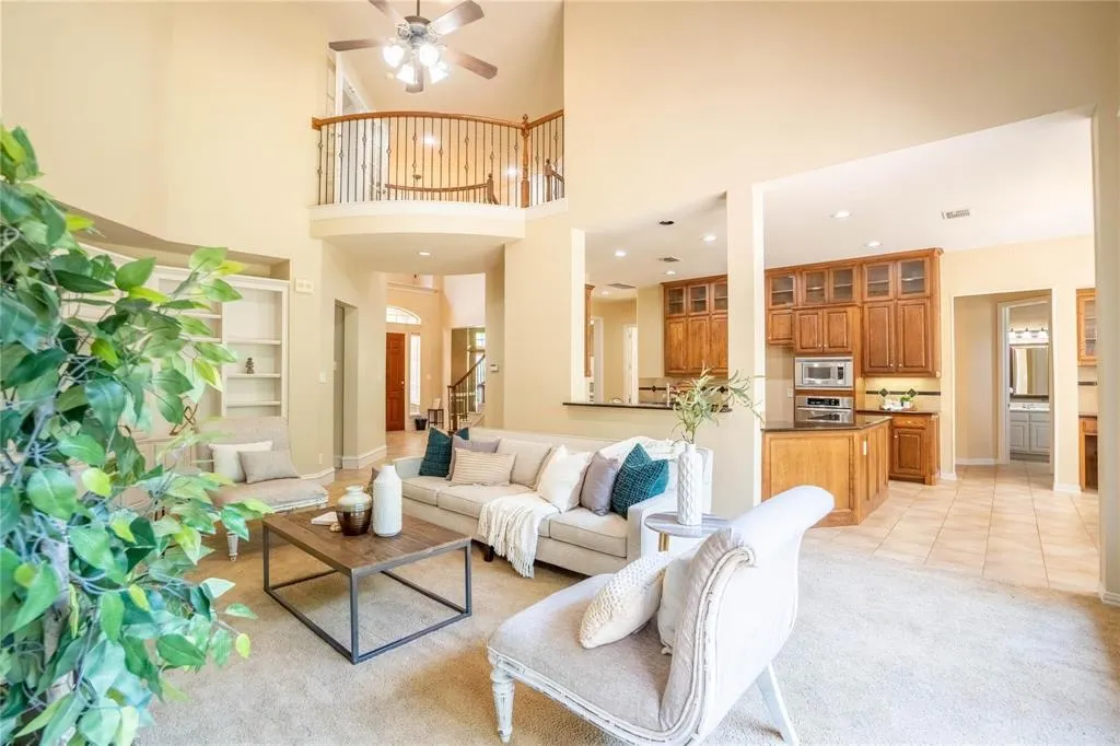 7900 Linksview Drive