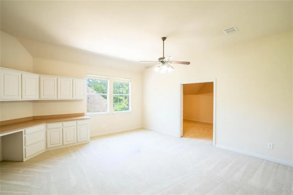 7900 Linksview Drive