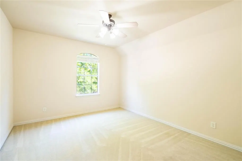 7900 Linksview Drive